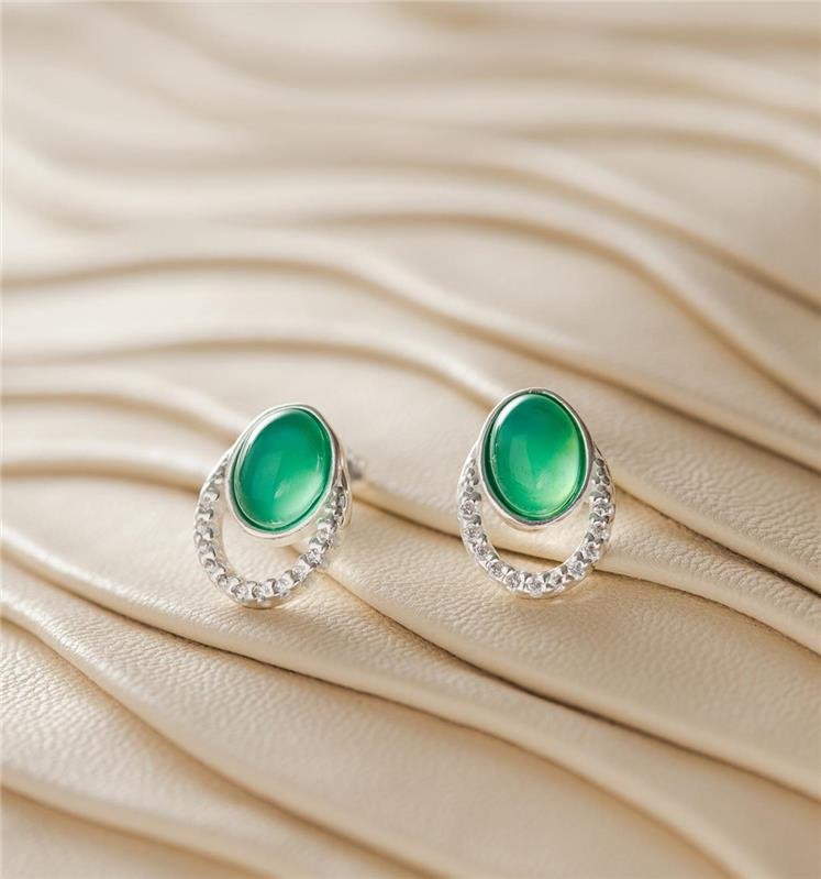 BRINCO OVAL VAZADO PEDRA NATURAL COM ZIRCÔNIAS