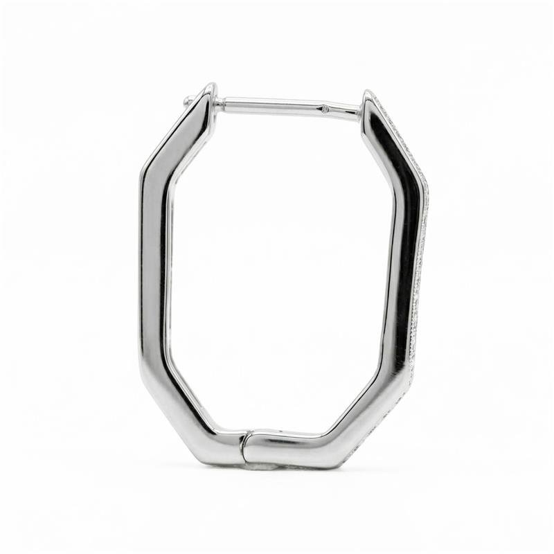 ARGOLA GEOMÉTRICA CRAVEJADA 