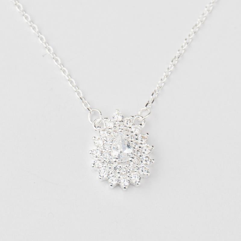 COLAR GOTA CRAVEJADA